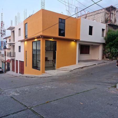Inbed Hotel Tuxtla Gutierrez Bagian luar foto